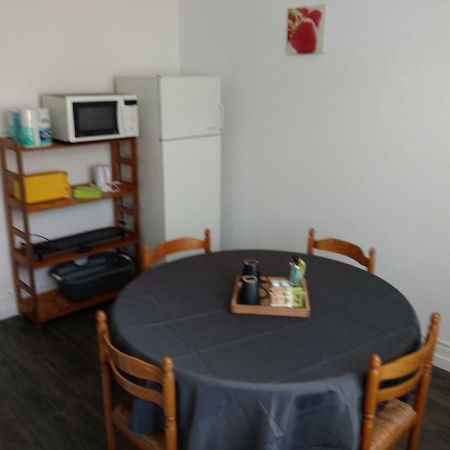 1er étage Appartement 2ch avec parking à Lurs Exterior foto