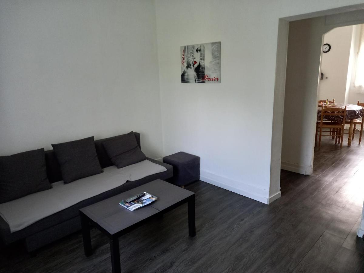 1er étage Appartement 2ch avec parking à Lurs Exterior foto