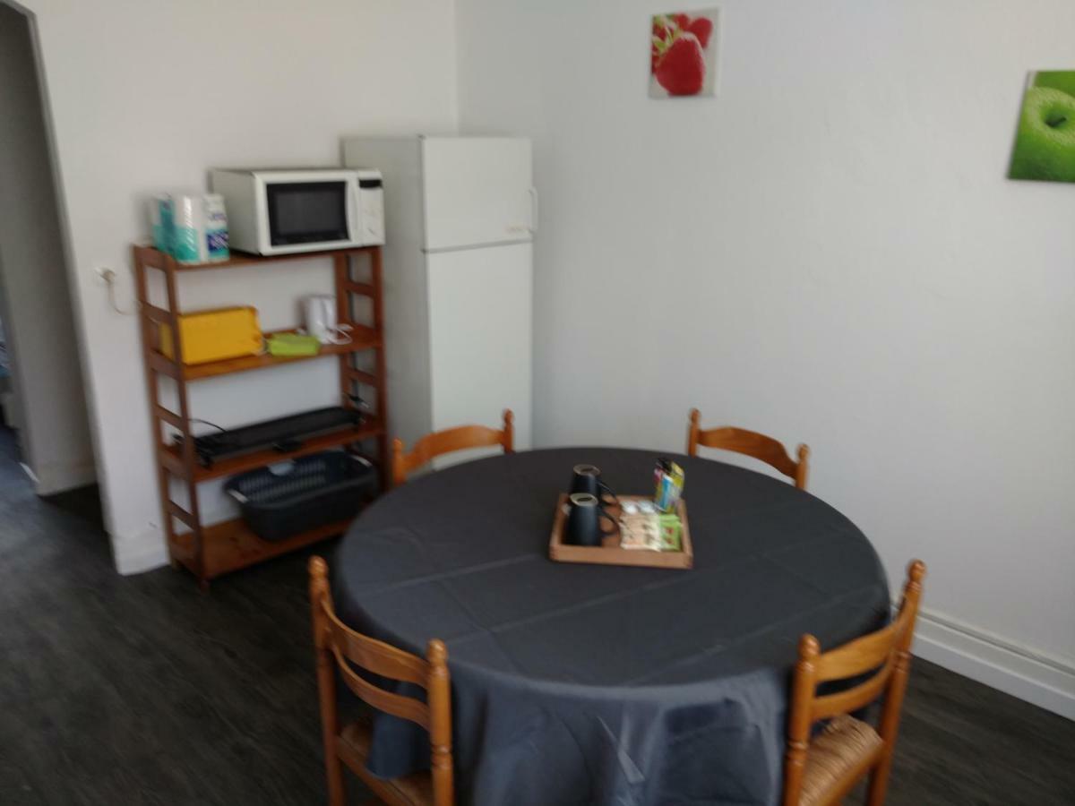 1er étage Appartement 2ch avec parking à Lurs Exterior foto